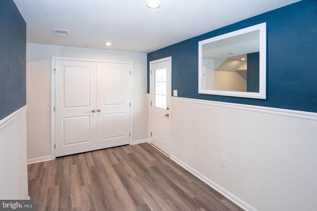 Building Photo - 110 Nelson Ln