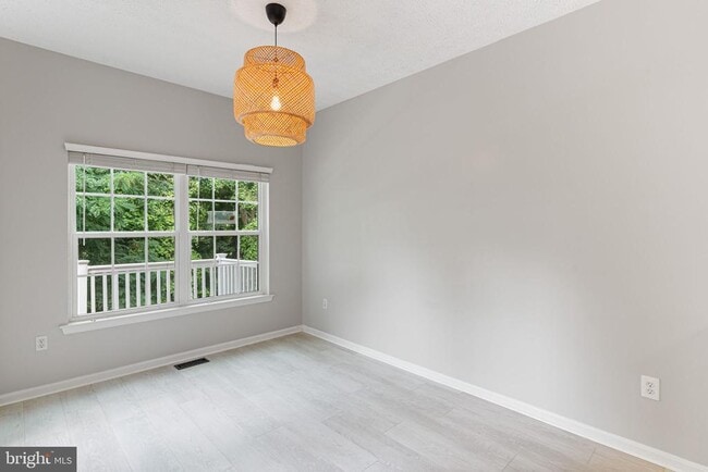 Building Photo - 8212 Silverton Ct