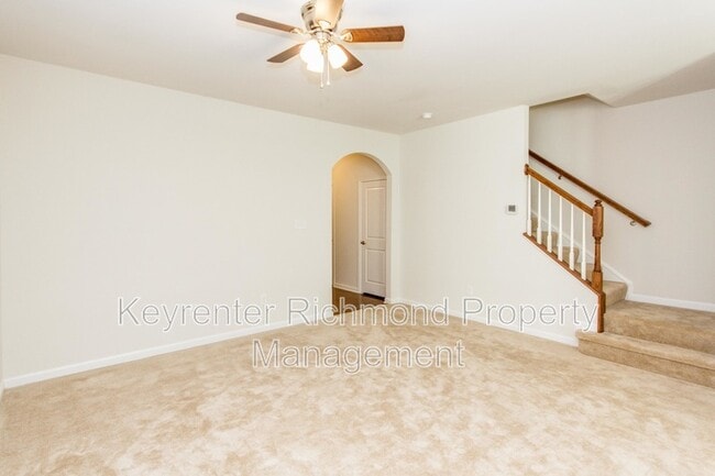 Building Photo - 8986 Ringview Dr