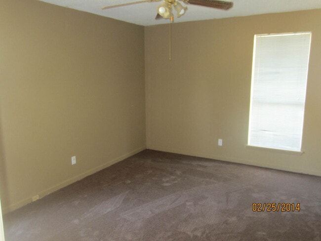 Building Photo - Moving On Up!!!