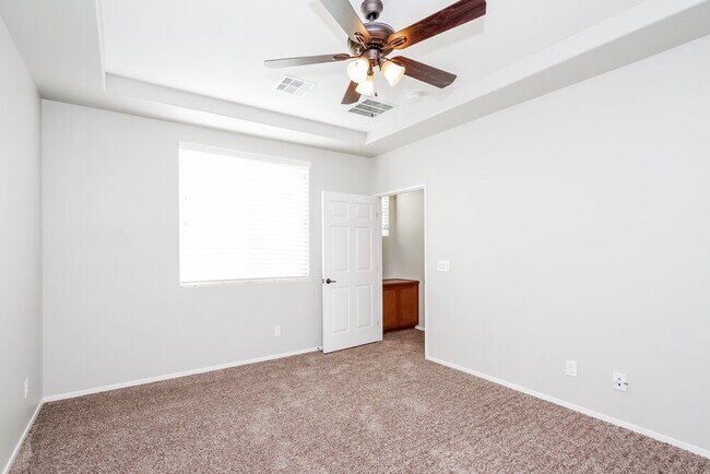 Building Photo - 5350 Panaca Spring St