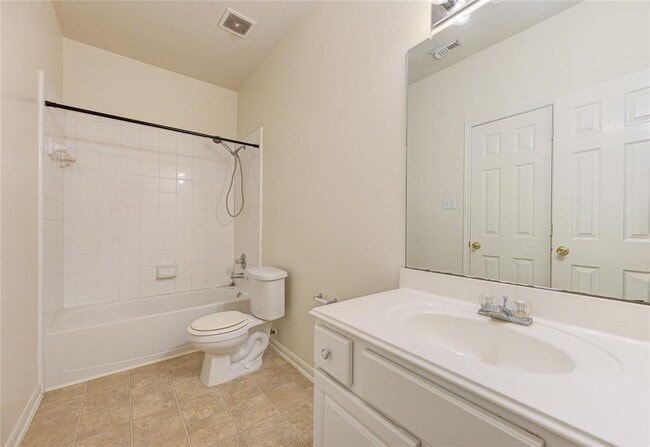 Building Photo - 21735 Oakbridge Park Ln