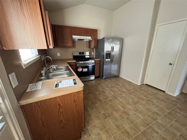 Building Photo - 15823 Regal Trace Ln