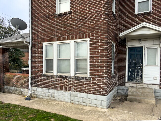 Building Photo - 1620 Randolph St