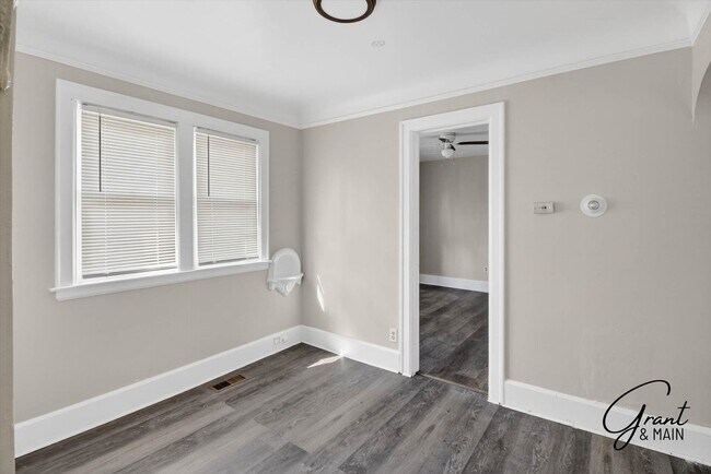 Building Photo - 14541 Kentfield St