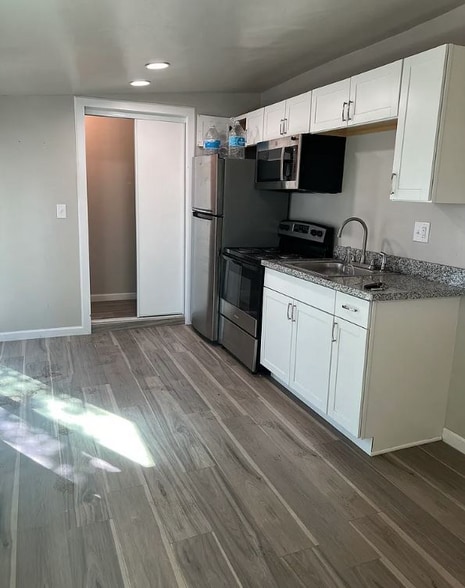 Building Photo - 3731 E Garden St