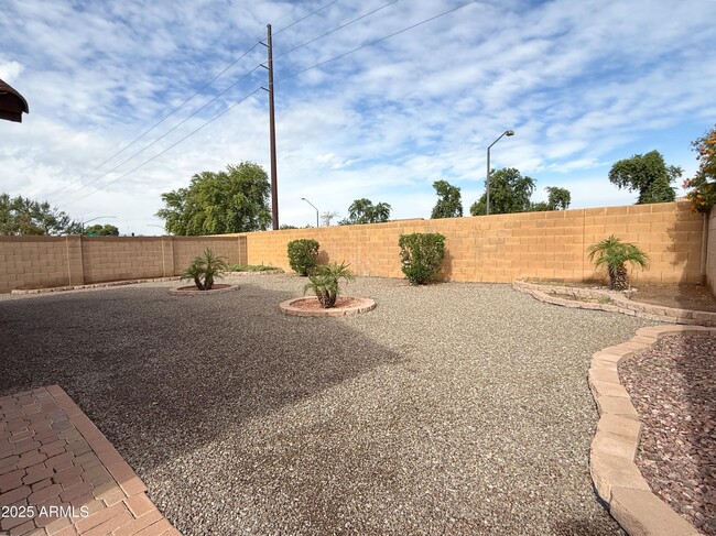 Building Photo - 3838 E Derringer Way