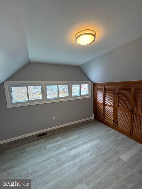 Building Photo - 114 S Meadow Dr