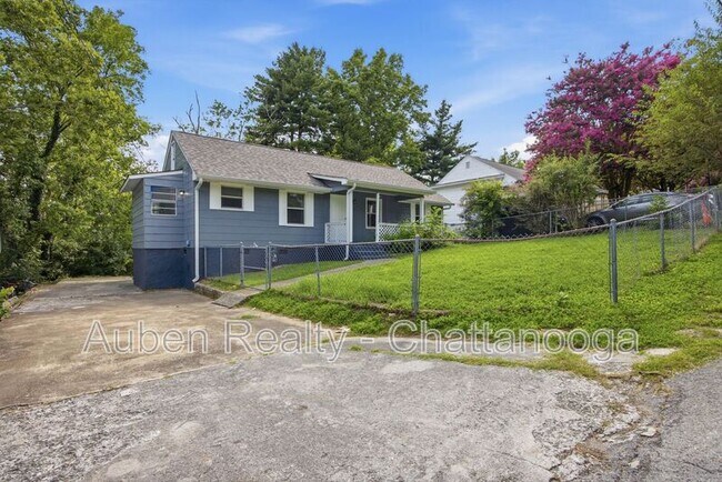Building Photo - 3826 Kingwood Cir