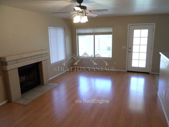 Building Photo - 1641 W Orchid Ln