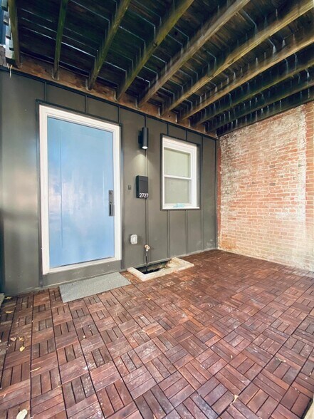 Building Photo - 2727 Huntingdon Ave