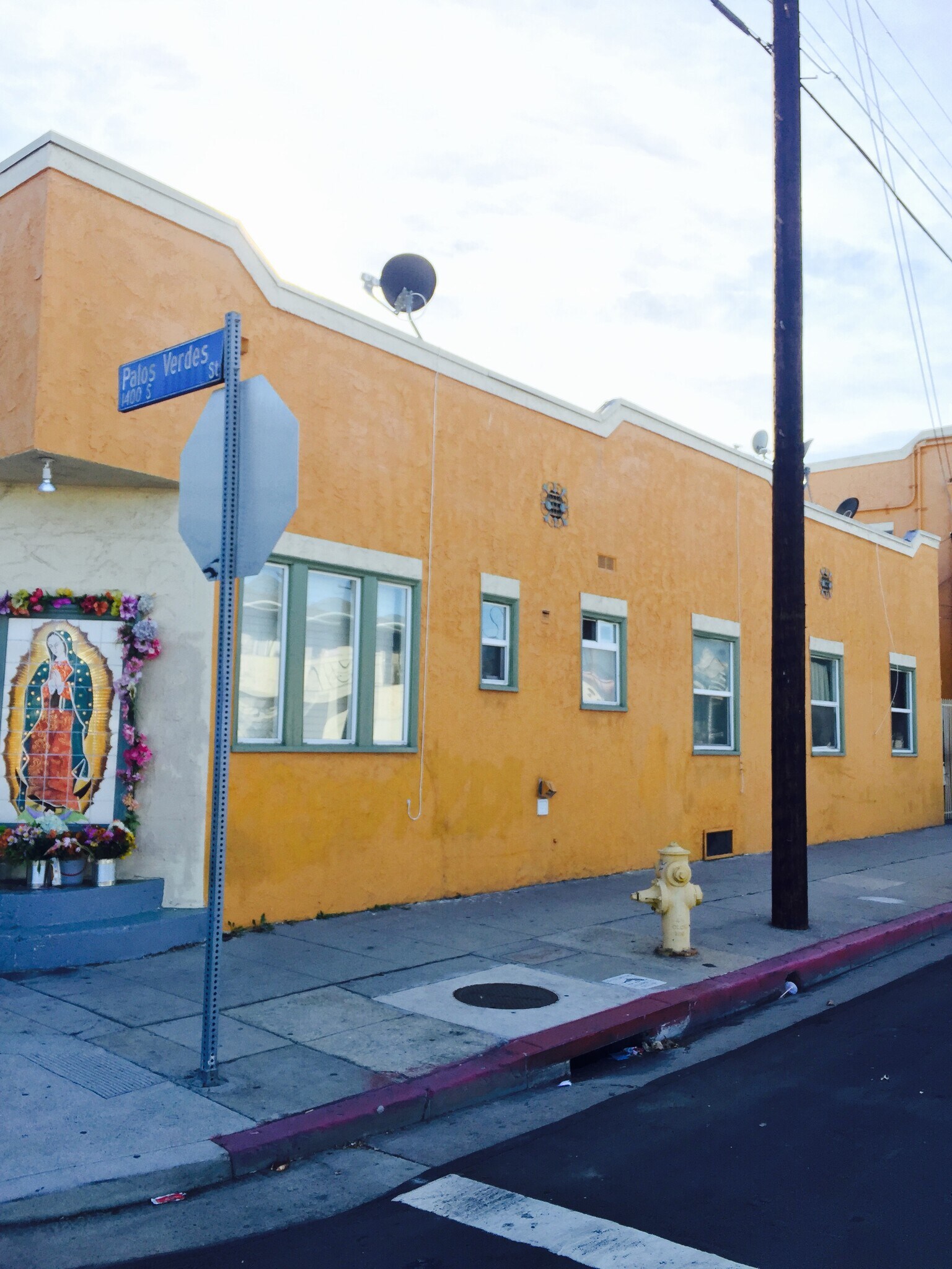 Building Photo - 1401 S Palos Verdes St