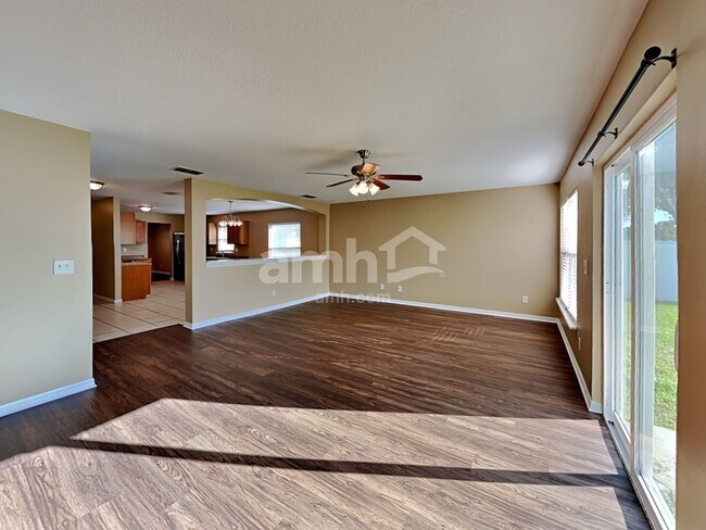 Building Photo - 1461 Whooping Dr