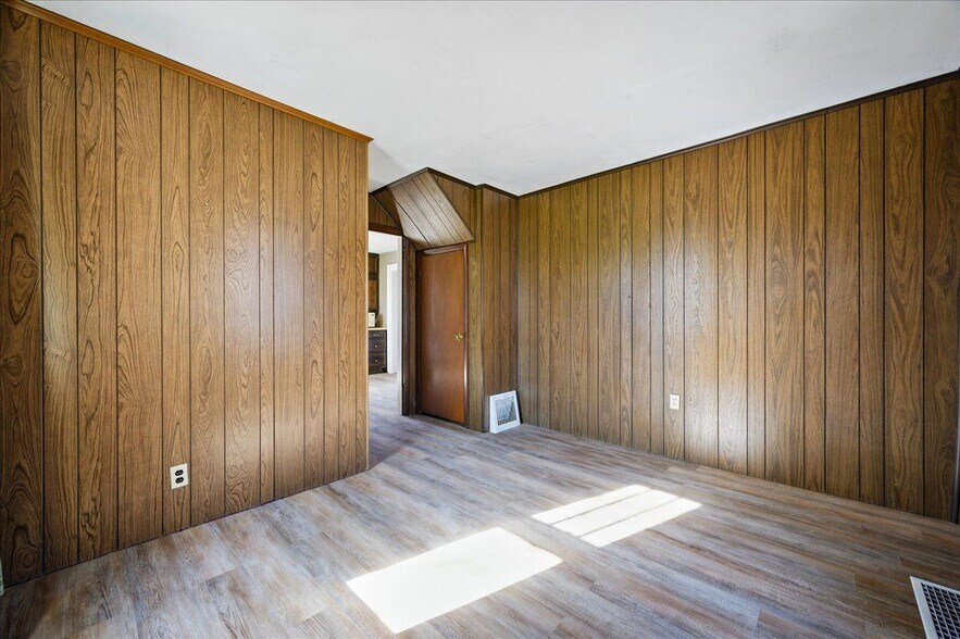 Building Photo - 3110 N Sherwood Ave
