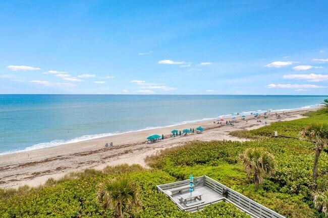 Building Photo - 420 Celestial Way