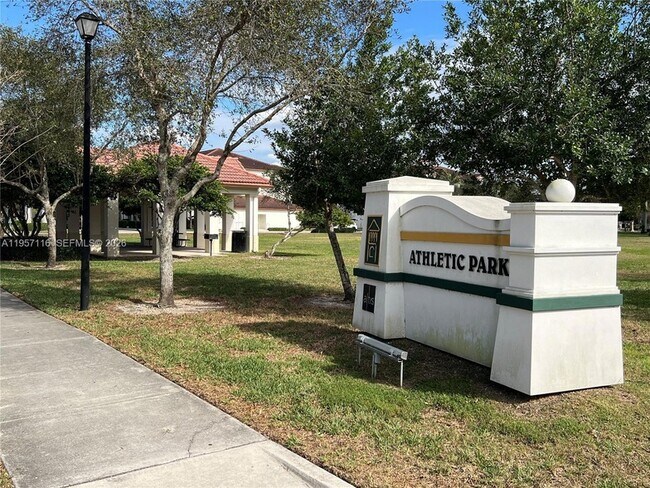 Building Photo - 17065 SW 93rd St