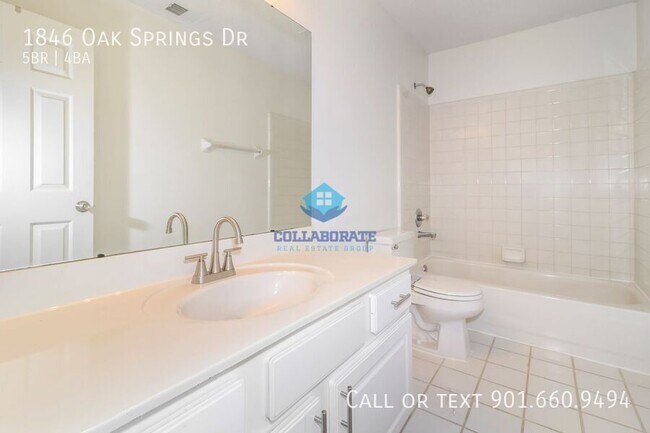 Building Photo - 1846 Oak Springs Dr