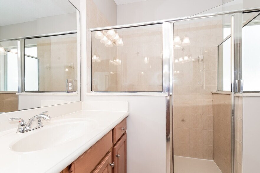 Building Photo - 3092 Litchfield Dr