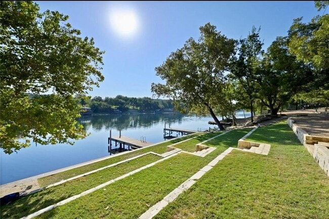 Building Photo - 2203 Yellow Bird Trail