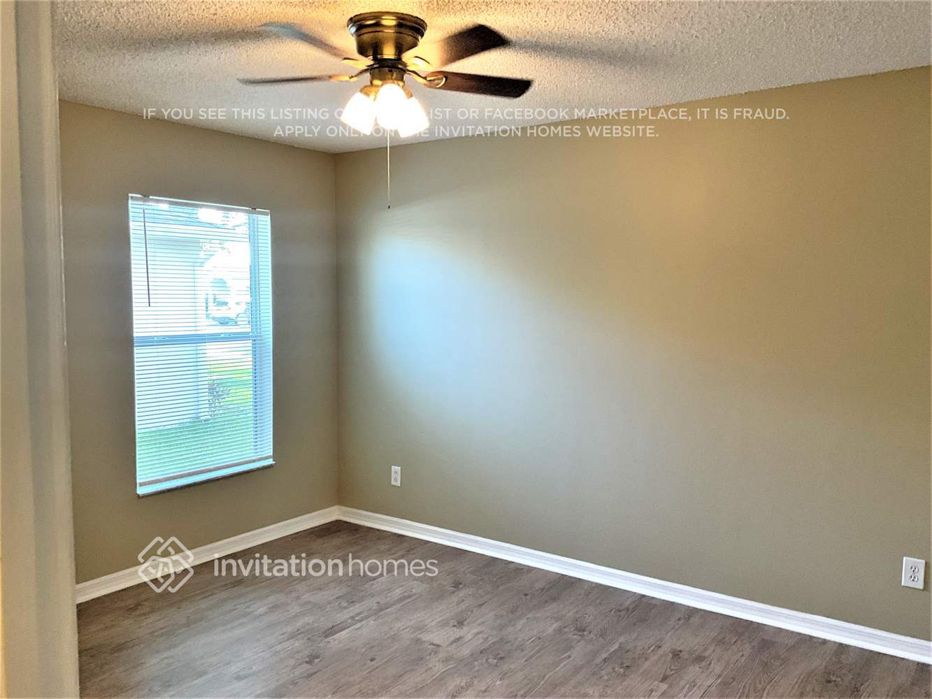 Building Photo - 1712 Laramie Cir