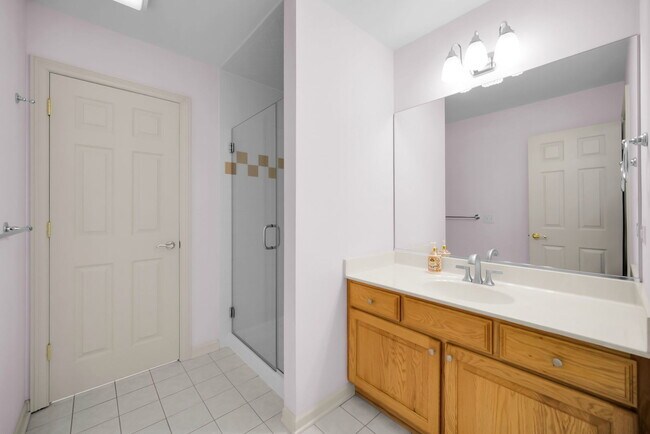 Building Photo - 36W244 Fieldcrest Dr
