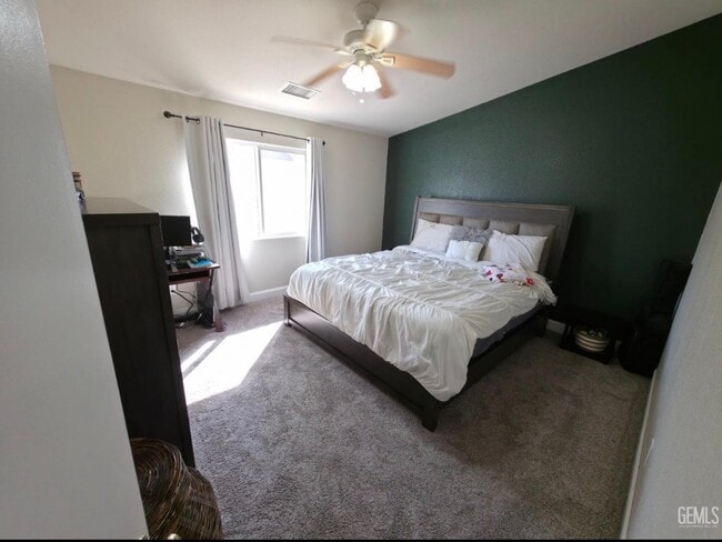 Building Photo - 406 Calle De La Vina