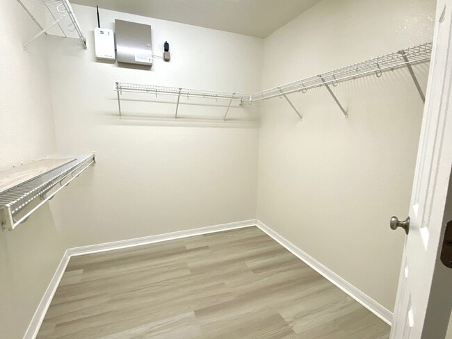 Building Photo - 462 Richmont Ct