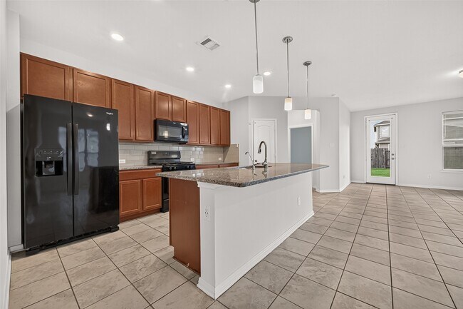 Building Photo - 20902 Cullen Ranch Rd