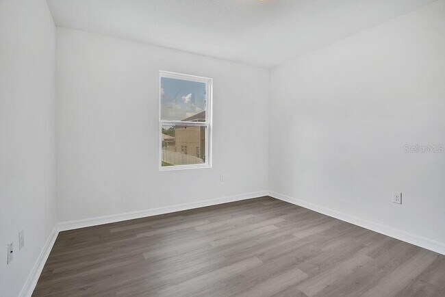 Building Photo - 303 Anchovie Ct
