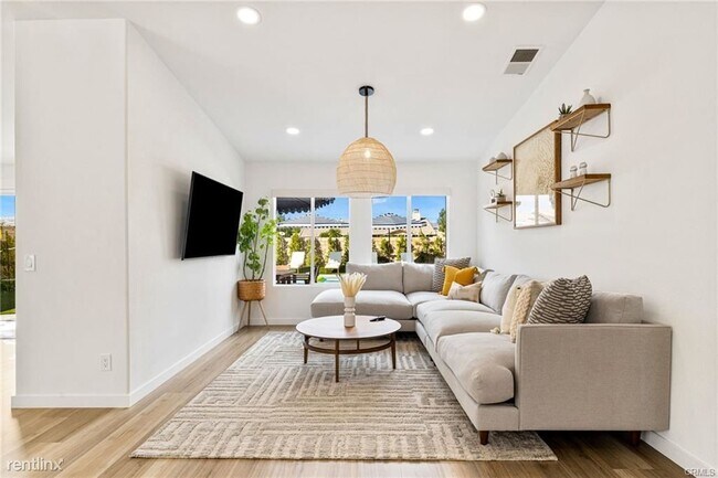 Building Photo - 3 br, 2 bath House - 79340 Paseo del Rey