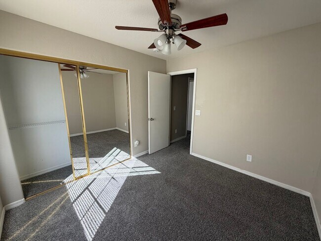 Building Photo - Beautiful Home for Rent in Avondale!