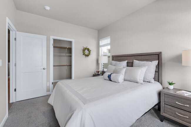 Building Photo - 9436 Wolf Valley Dr.