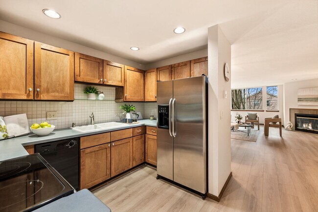Building Photo - Embassy Condominiums - North Capitol Hill