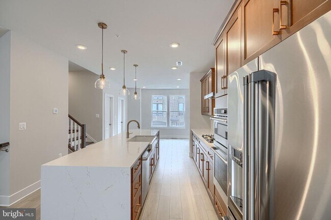 Building Photo - 2705 Ferry Bar Dr