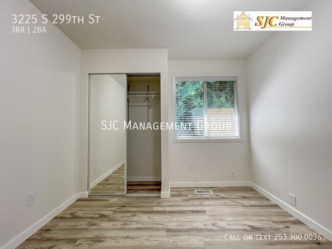 Building Photo - 3225 S 299th St