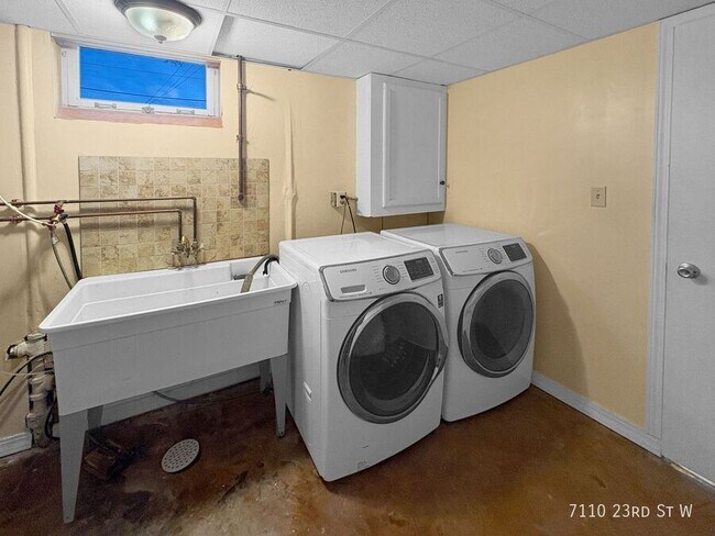 Building Photo - 7110 W 23rd St