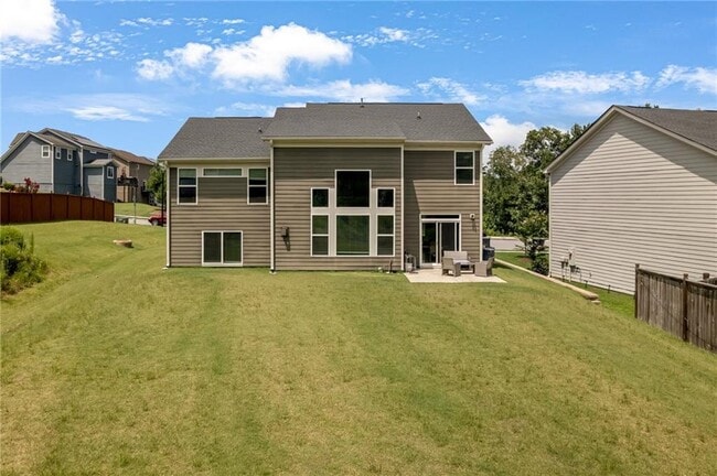 Building Photo - 1645 Hillcrest Dr
