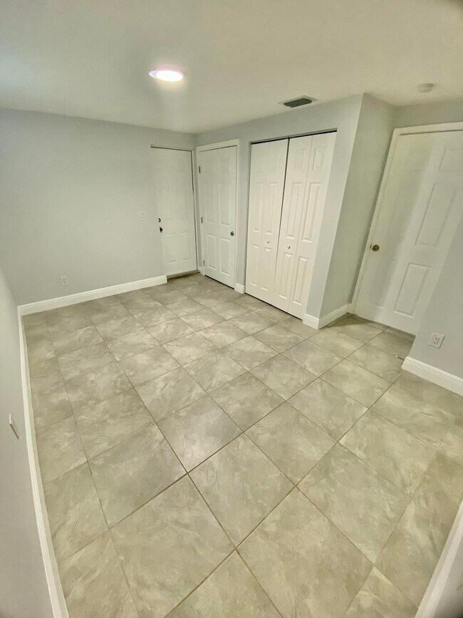 Building Photo - 4344 Mars Ave