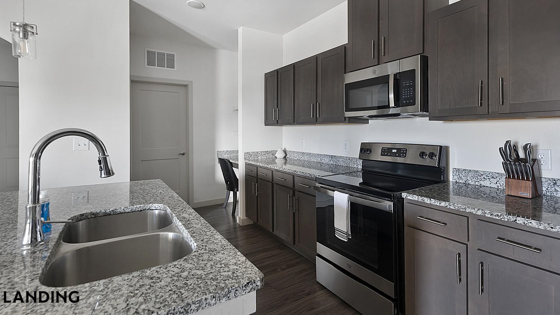 Building Photo - 2825 Main St