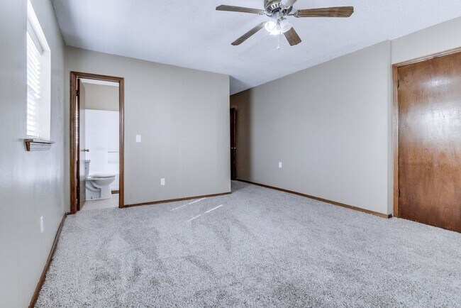 Building Photo - 3 bed, 2 bath home in Midwest City