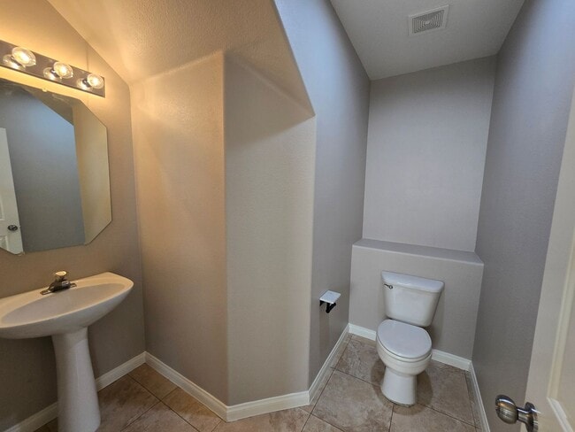 Building Photo - Rhodes Ranch 2 Story Rental
