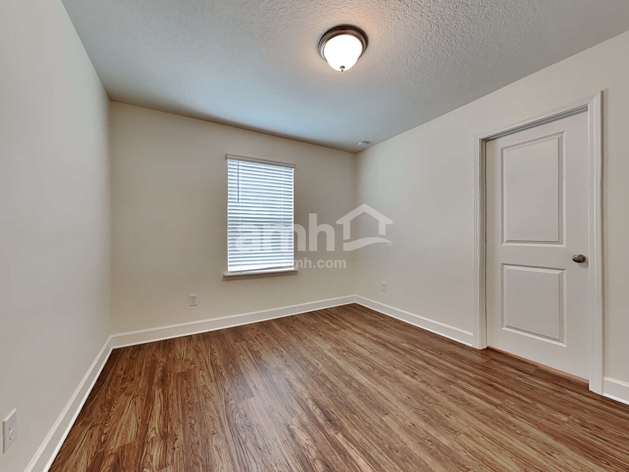 Building Photo - 8583 Highfield Ave