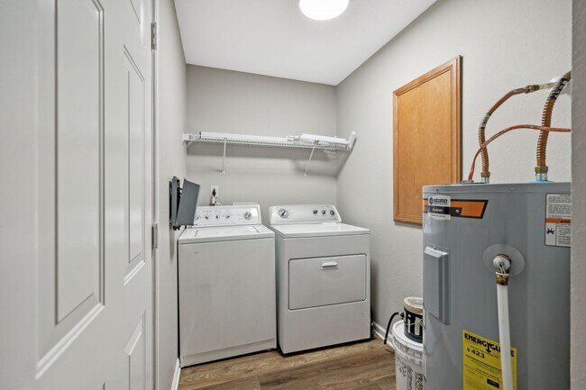 Building Photo - 118 Lancaster Gate Pl