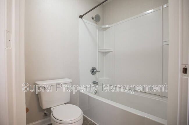 Building Photo - 12449 Long Lake Dr N