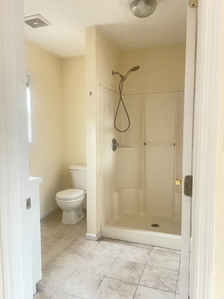 Building Photo - 209 S McPherson Church Rd