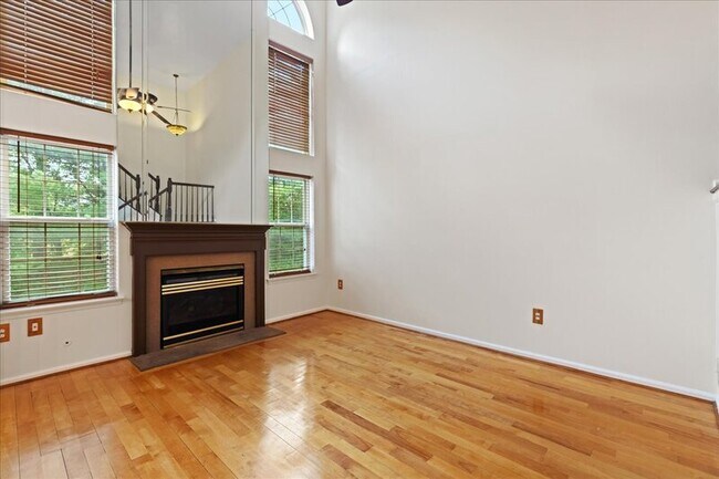Building Photo - 95 Tattersall Dr
