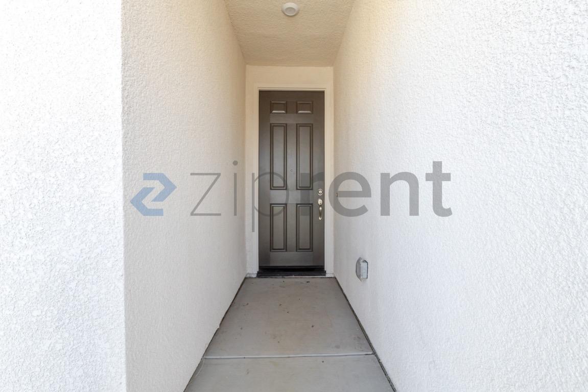 Building Photo - 4013 Trento Wy