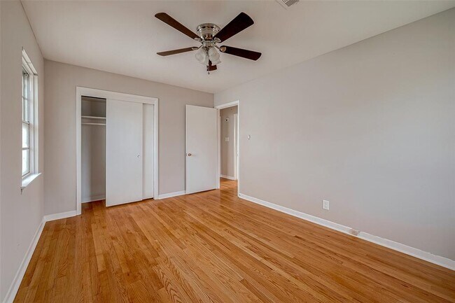 Building Photo - 2703 Cypress St