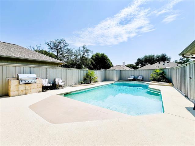 Building Photo - 3916 Bobbin Ln
