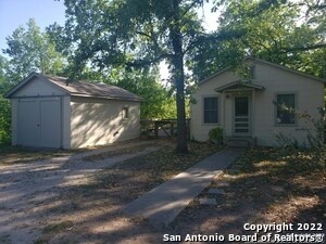 Building Photo - 111 N Brackenridge St